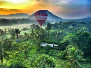 Hot Air Balloon sri lankan riders <img class=