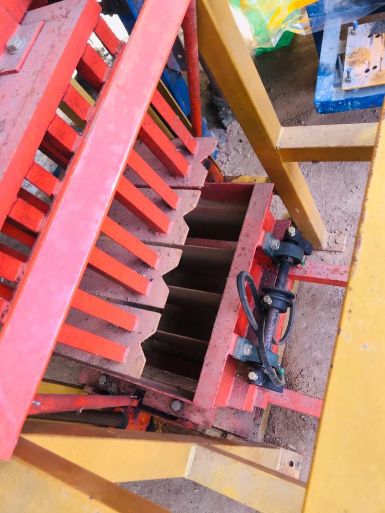 High quality cement bricks Sri lanka